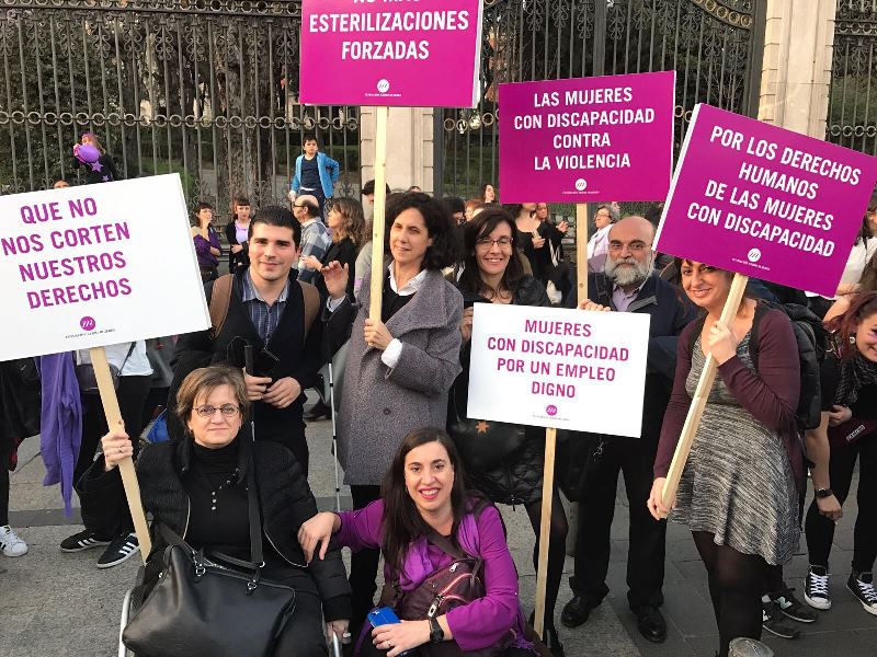 Una delegación de la FCM durante la marcha del 8 de marzo en Madrid