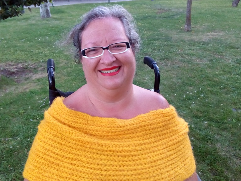 Soledad Arnau Ripollés, feminista y Filósofa para la Paz. Presidenta del Instituto de Paz, Derechos Humanos y Vida Independiente (Ipadevi). Ex Coordinadora de la Oficina de Vida Independiente (OVI) de