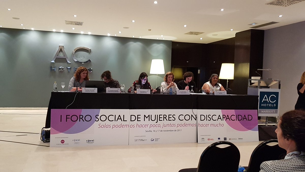 Momento del I Foro social de mujeres con discapacidad