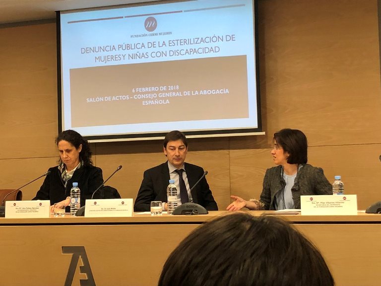 Momento del acto de denuncia de las esterilizaciones forzosas por razón de discapacidad