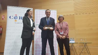 El CERMI premia al Pacto de Estado contra la violencia de género y a Pilar Ramiro por su activismo en el movimiento de la discapacidad