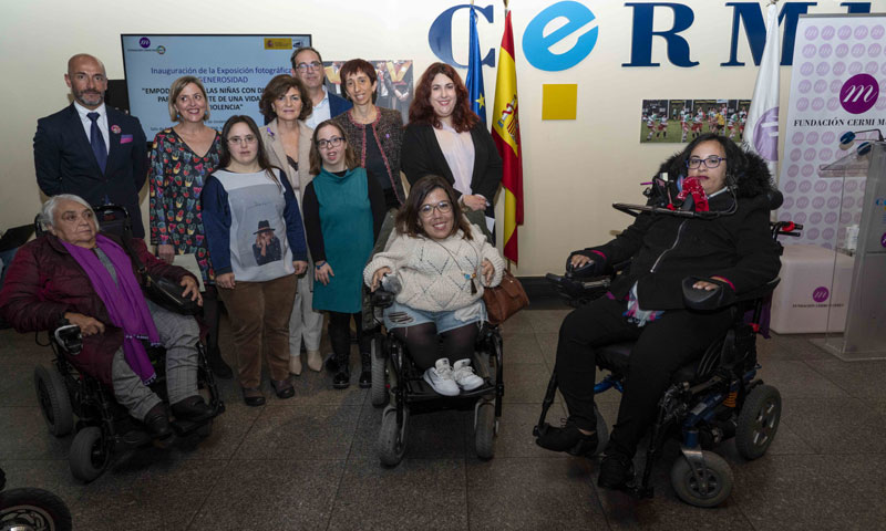 Inaugurada la exposición fotográfica 'Empoderando a las niñas con discapacidad para el disfrute de una vida sin violencia'