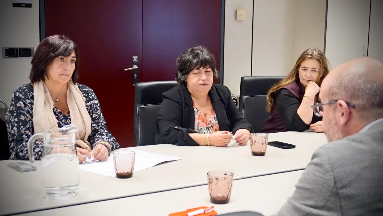 Imagen del encuentro de CERMI Madrid con la delegacion del gobierno y la jefa de unidad contra la violencia sobre la mujer