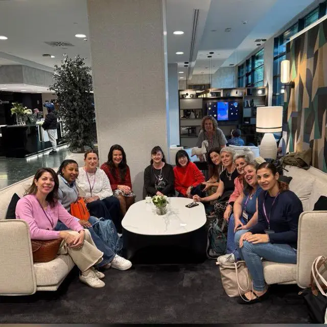Imagen de las madres participantes en la Escuela de Madres el pasado mes de octubre