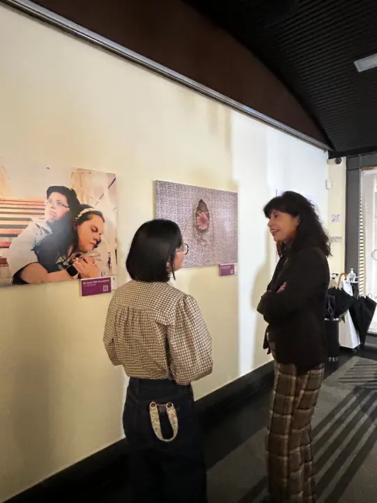 Imagen de Sara De Torres junto a la ministra de Igualdad, Ana Redondo