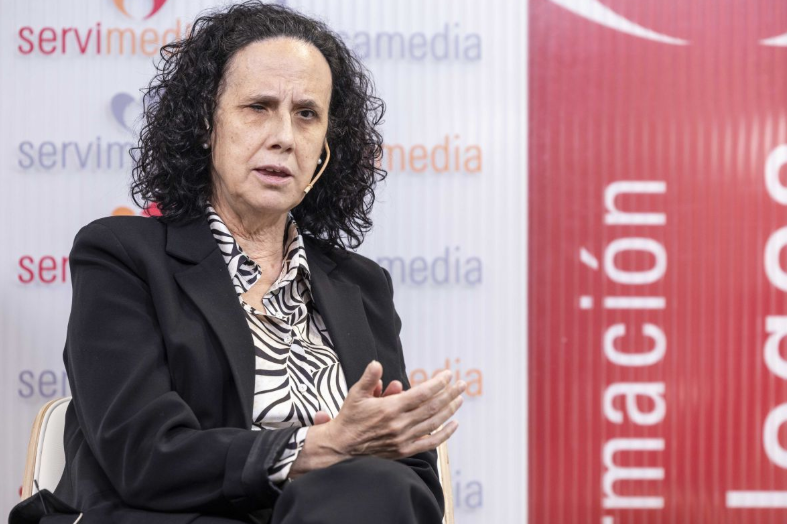 La vicepresidenta ejecutiva y patrona de la FCM, Ana Pel&aacute;ez, durante un di&aacute;logo de Servimedia | Foto de Jorge Villa