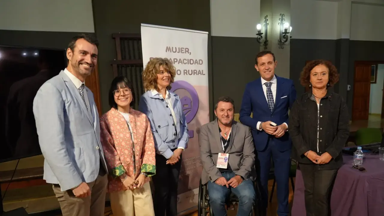 Imagen de la jornada de discapacidad en el medio rural. Aparecen María moreno, Conrado Íscar, David Esteban, Francisco Sardón y Sara De Torres
