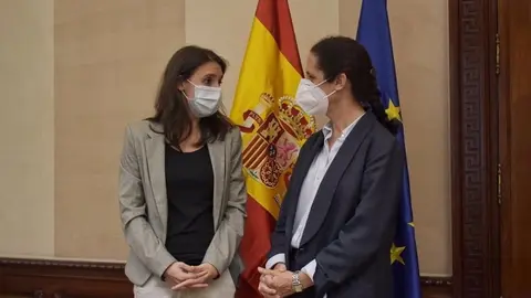 Igualdad se compromete a legislar contra la violencia obstétrica