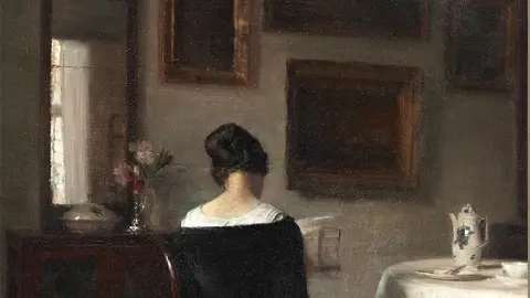 Portada del libro 'Guardar la casa y cerrar la boca', de Clara Janés