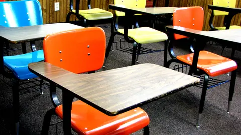 Detalle de un aula vacía