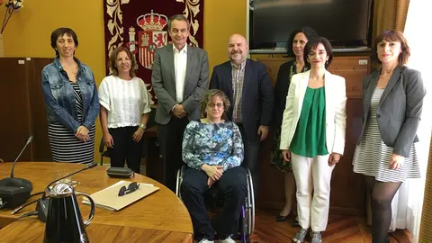 José Luis Rodríguez Zapatero con los miembros del Patronato de la FCM
