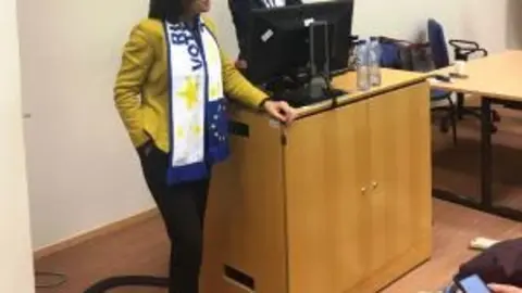 Izaskun Bilbao y Rosa Estarás