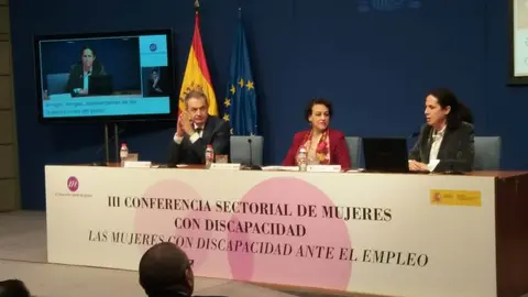 La ministra de Trabajo, Migraciones y Seguridad Social, Magdalena Valerio, lamentó este jueves que “la situación de las mujeres con discapacidad en el mercado laboral, pese a que ha habido algunos ava