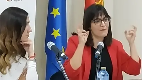 Patricia Cuenca presentando su publicación en el seminario organizado por el CERMI ‘Personas con discapacidad en el medio penitenciario: una visión de derechos humanos’