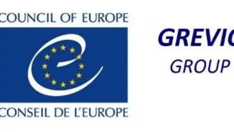 Logotipo del Grupo GREVIO