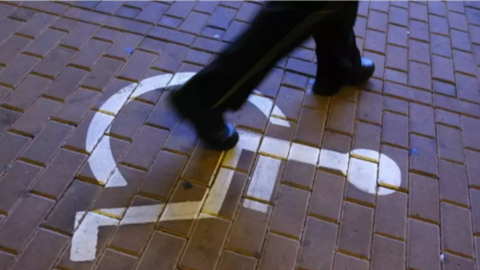 Las mujeres con discapacidad sufren las consecuencias del tabú de la sexualidad. La Razón