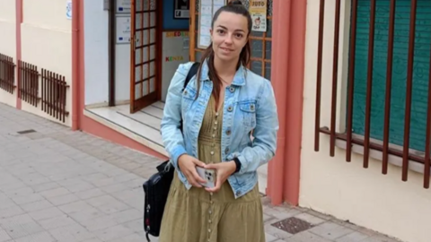 Uxía García Freire, de Miño, en el colegio donde comenzó a trabajar en septiembre del 2024 en Canarias
