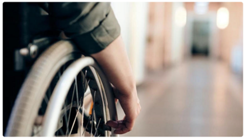 Usuaria silla de ruedas