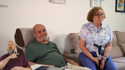 Imagen de Joaquín y Rosa. Logotipo de CERMI. Logotipo de Real Patronato de la Discapacidad