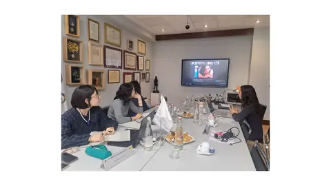 Imagen de la reunión del jurado en el X Concurso de Fotografía y VI Concurso de Video Generosidad 2025