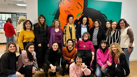 Imagen del encuentro de organizaciones de mujeres celebrado el d&iacute;a 15 de diciembre de 2025