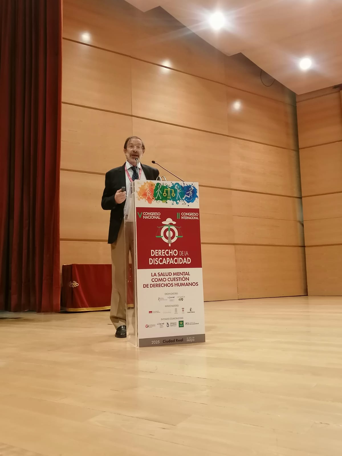Imagen de ponente en el V Congreso Nacional y II Internacional de Derecho de la Discapacidad