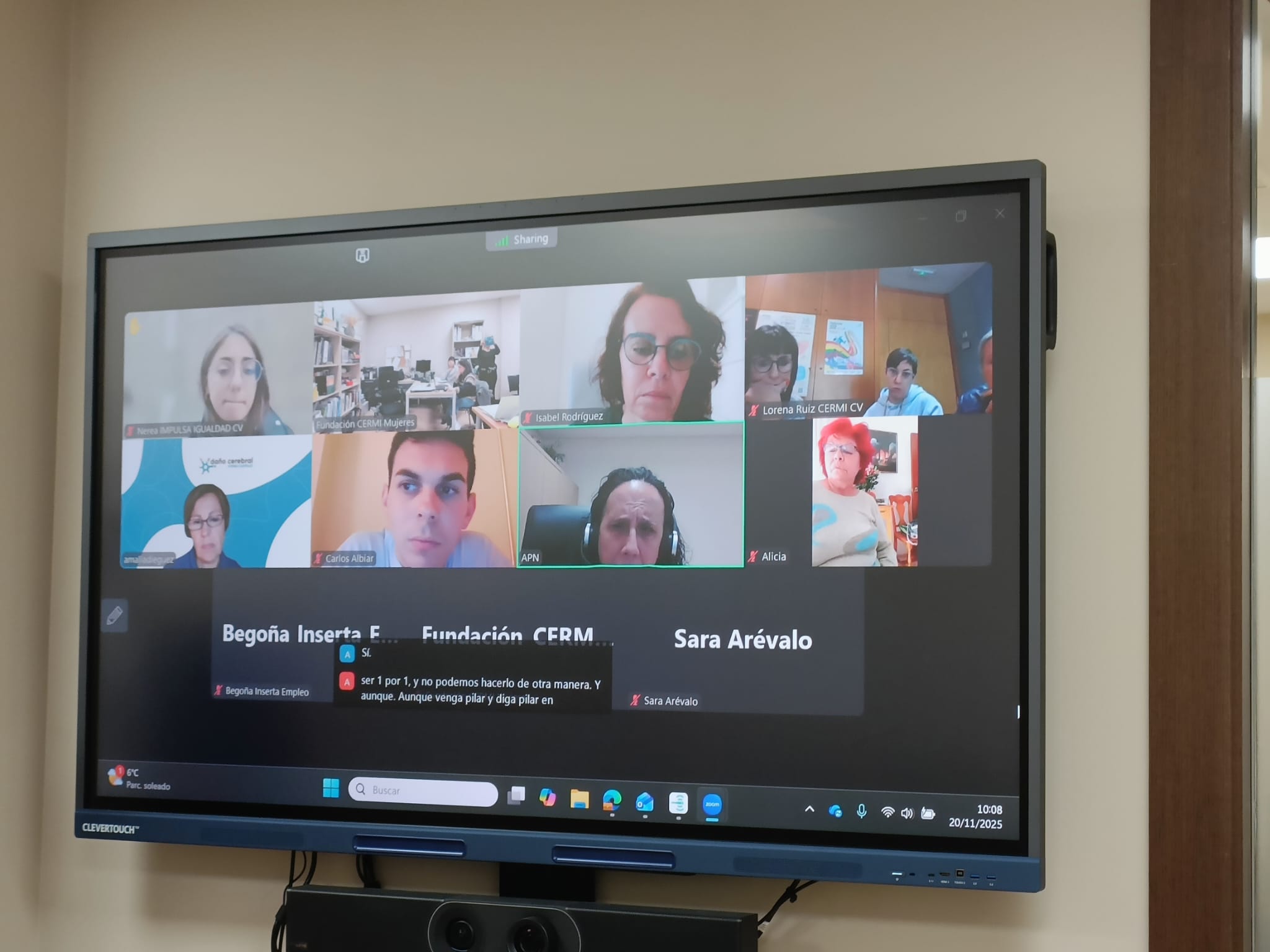 Imagen del Grupo Motor ultimando los detalles del VIII Foro Social