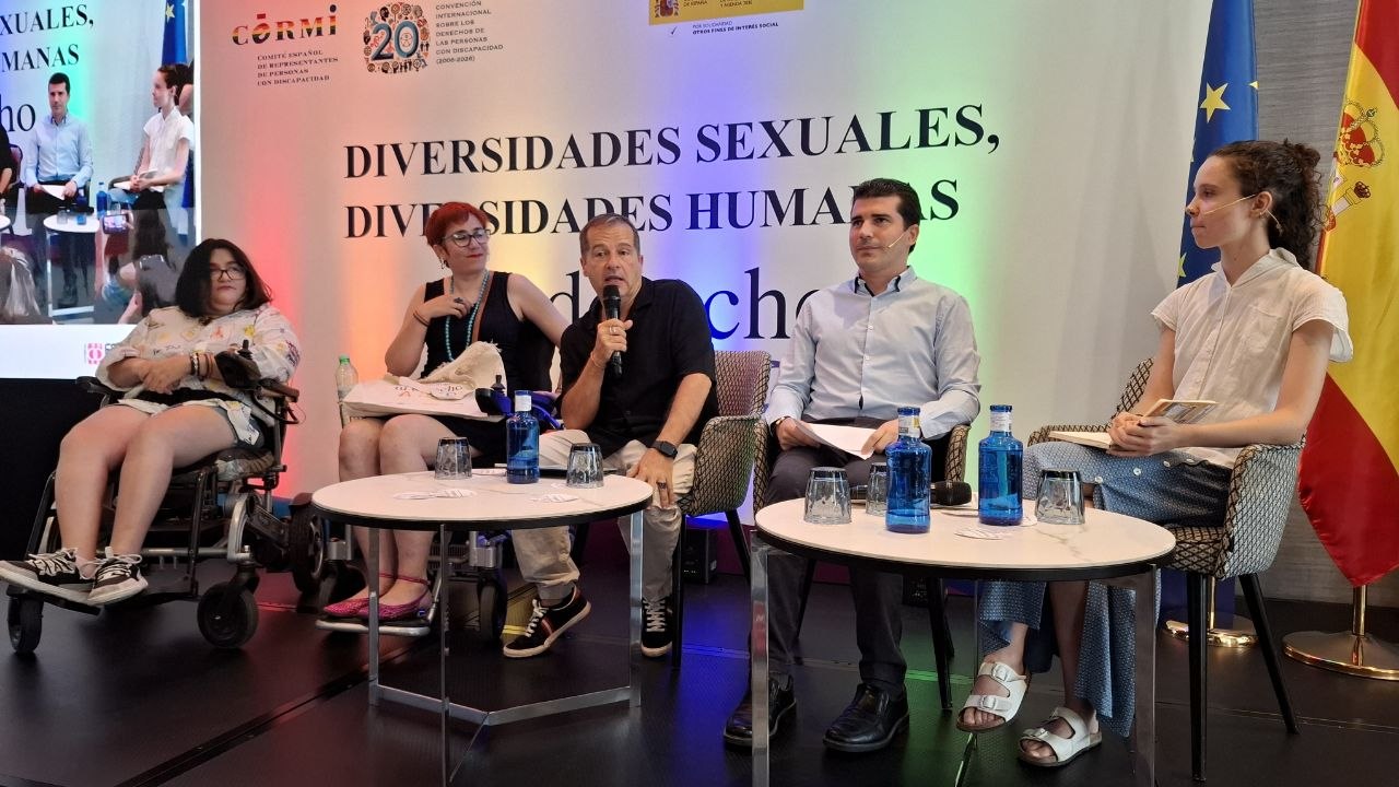 Jesús González Amago, Ángeles Blanco, David Martínez Menayo, Mayka Hidalgo y Marina Sacristán.